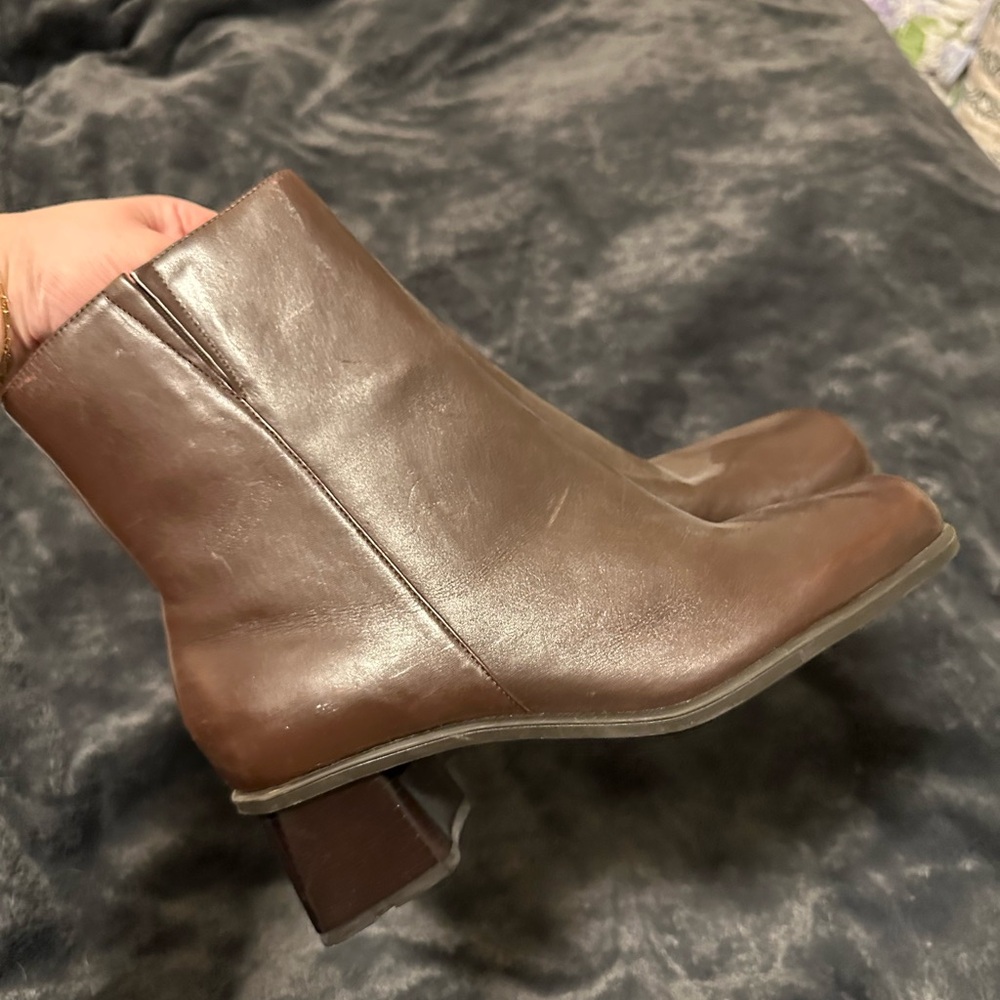 Naturalizer Brown Block Heel Booties Size 8.5